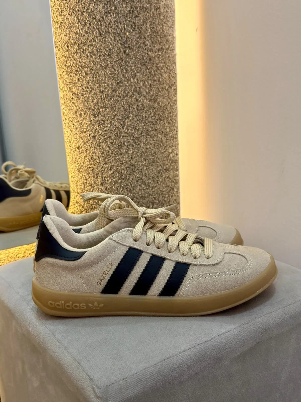 ADDS Gazelle Bege/Preto