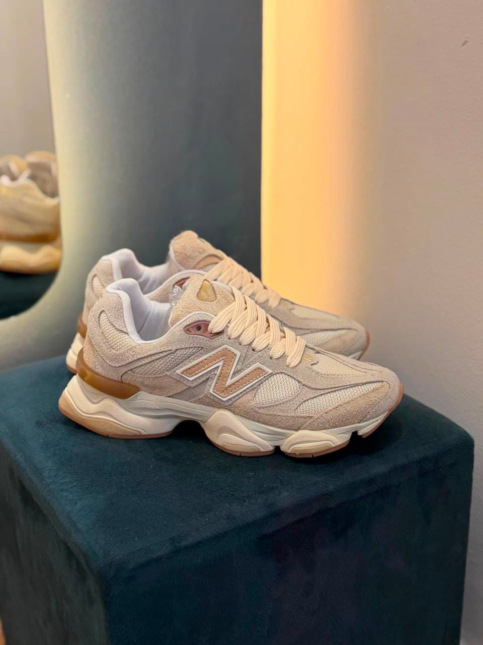 New Balance 9060 Bege
