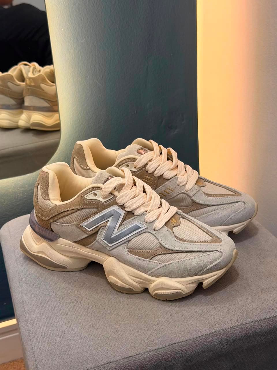 New Balance 9060 Bege